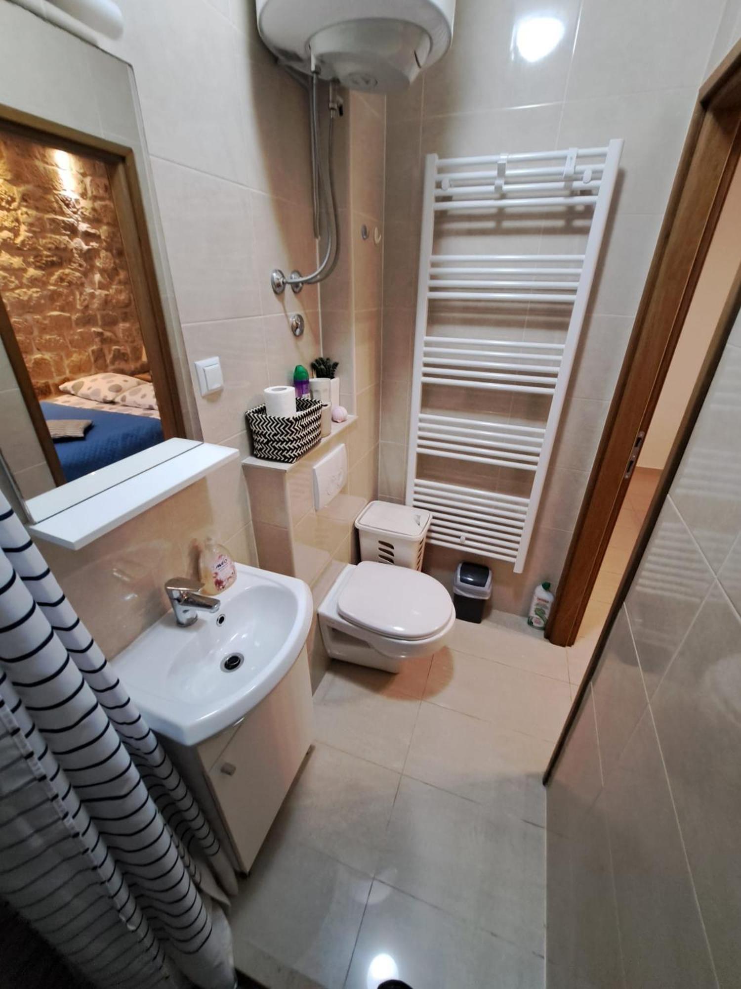 Kaštela Studio Apartment Legcevic מראה חיצוני תמונה