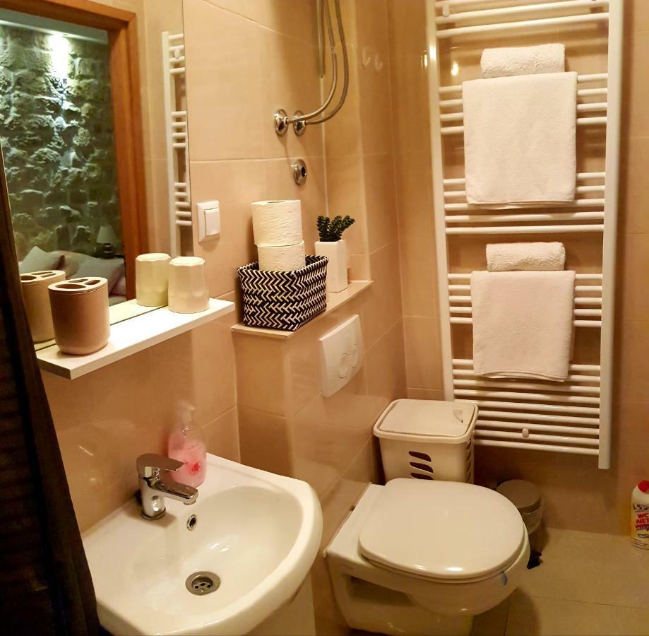 Kaštela Studio Apartment Legcevic מראה חיצוני תמונה