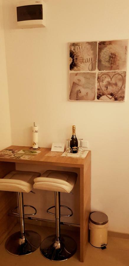 Kaštela Studio Apartment Legcevic מראה חיצוני תמונה
