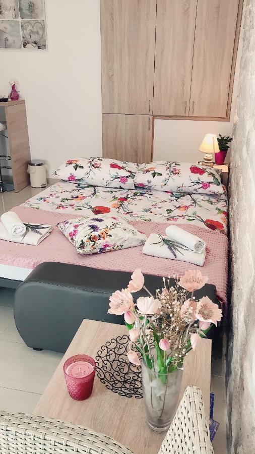 Kaštela Studio Apartment Legcevic מראה חיצוני תמונה