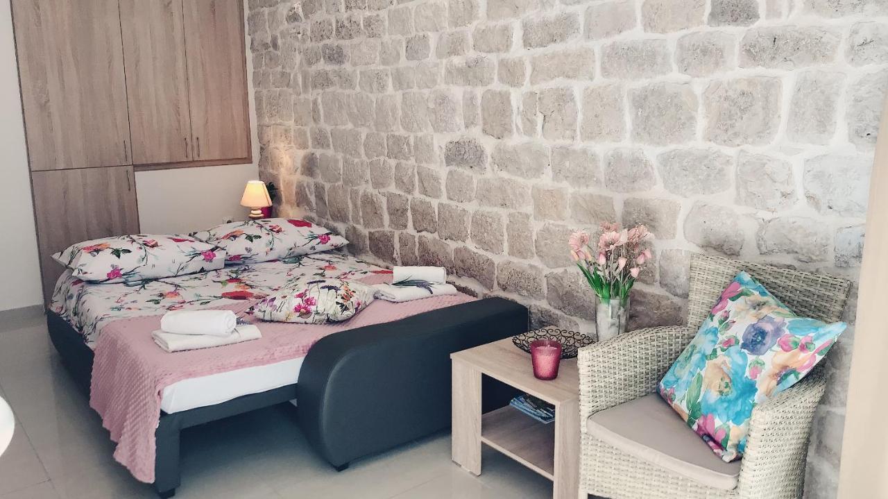 Kaštela Studio Apartment Legcevic מראה חיצוני תמונה